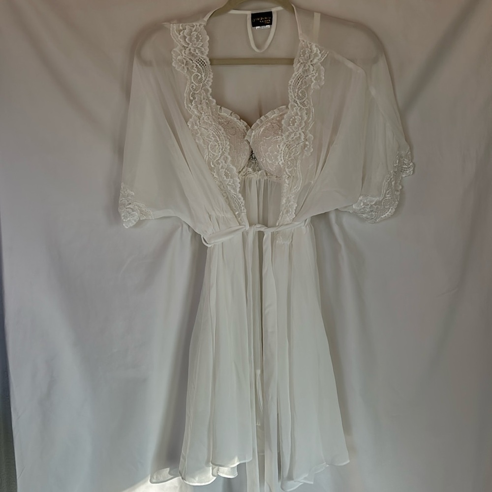 Three Piece / 3 Piece White Lingerie Set from Cinema Etoile